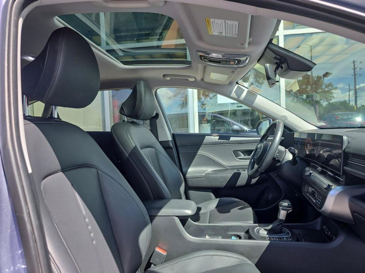 2025 Hyundai KONA Preferred AWD | Sunroof | Apple Car Play | Heated Seats | Photo
