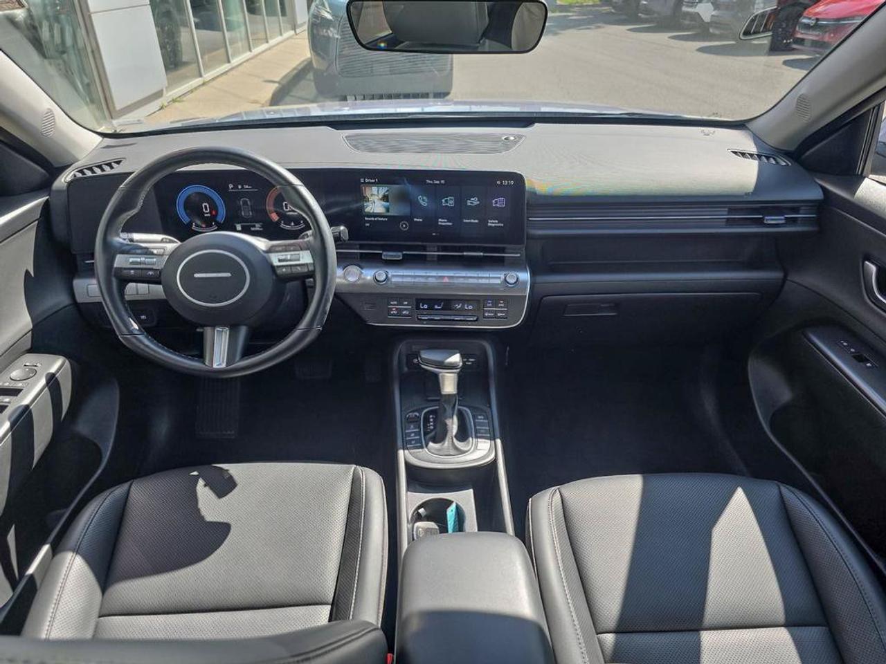 2025 Hyundai KONA Preferred AWD | Sunroof | Apple Car Play | Heated Seats | Photo