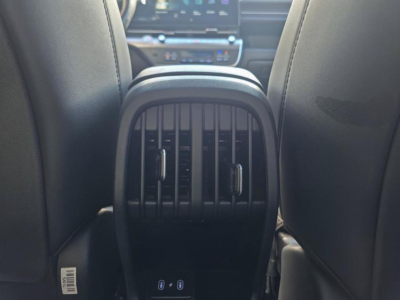 2025 Hyundai KONA Preferred AWD | Sunroof | Apple Car Play | Heated Seats | Photo