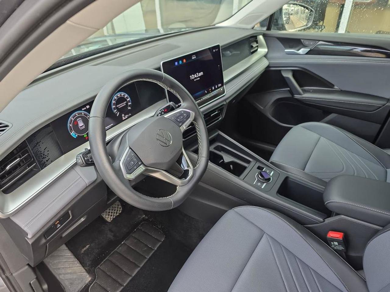 2026 Volkswagen Tiguan Comfortline 4MOTION | Apple Car Play | Heated Seats | Photo