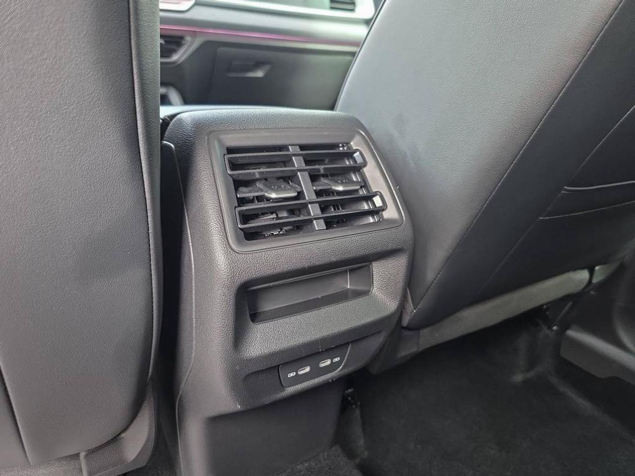 2026 Volkswagen Tiguan Comfortline 4MOTION | Apple Car Play | Heated Seats | Photo