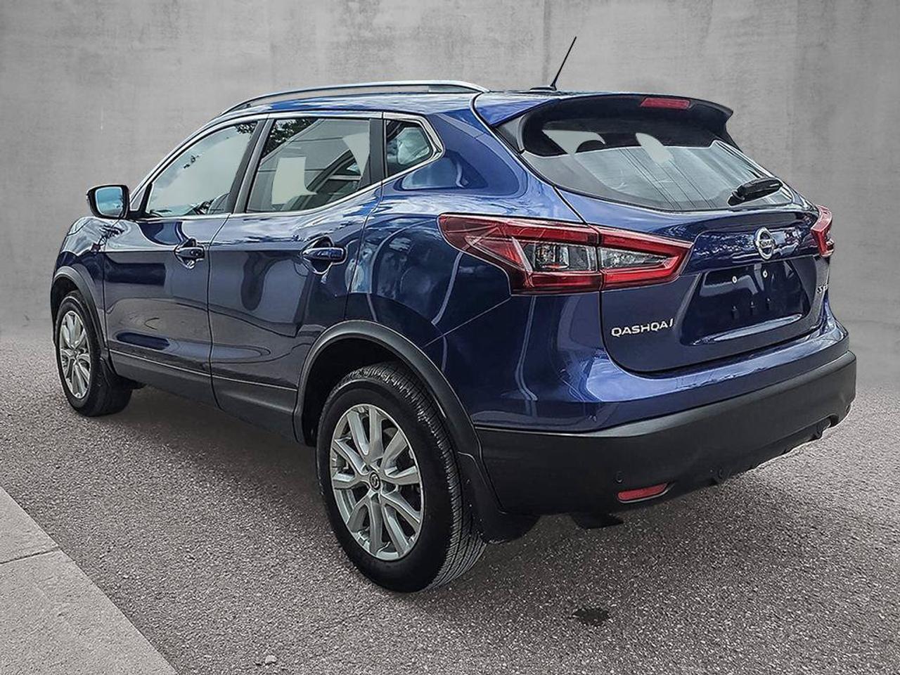 2023 Nissan Qashqai SV AWD | Moonroof | Heated Steering | Apple Car Play | Photo1