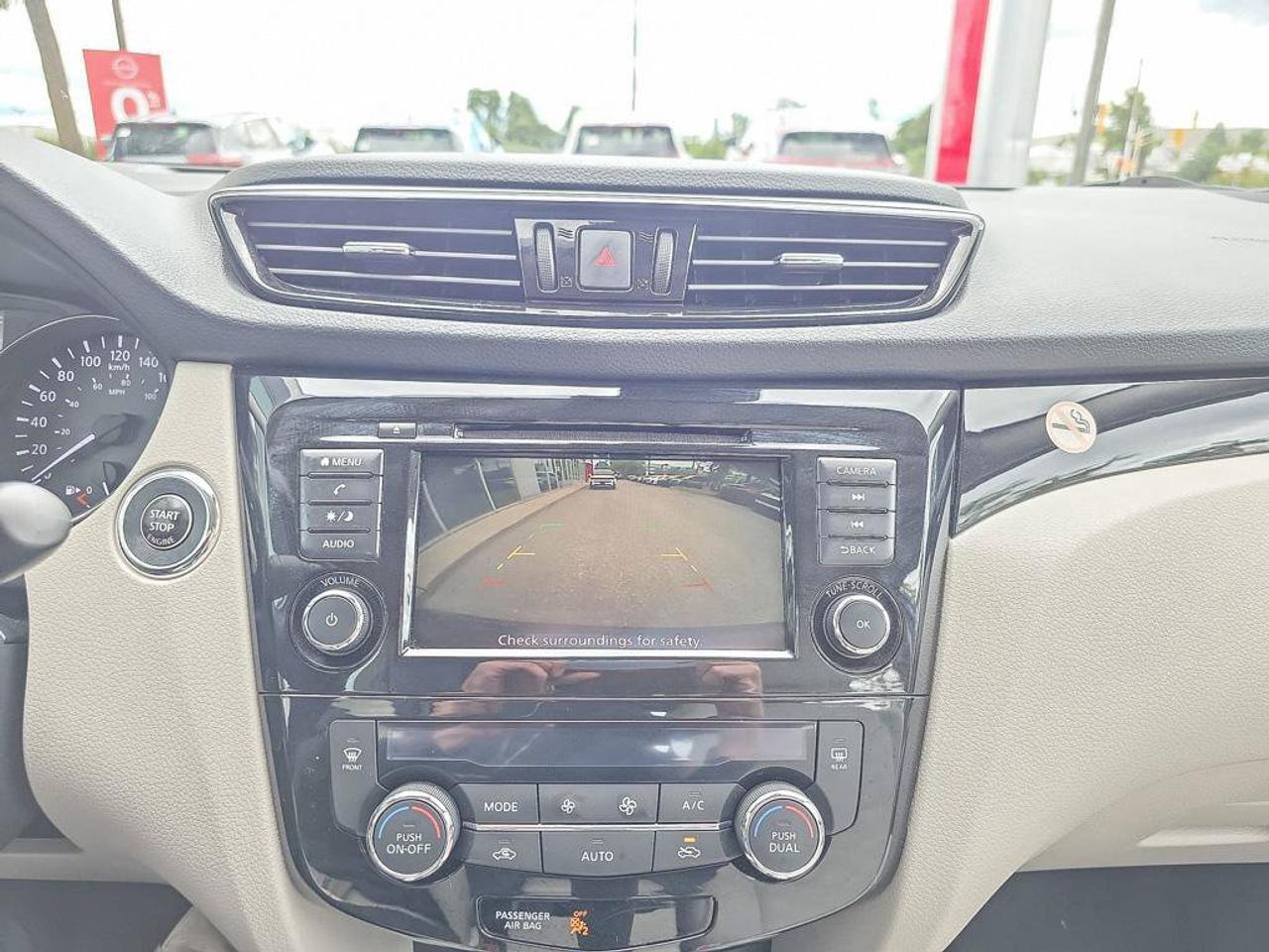 2023 Nissan Qashqai SV AWD | Moonroof | Heated Steering | Apple Car Play | Photo