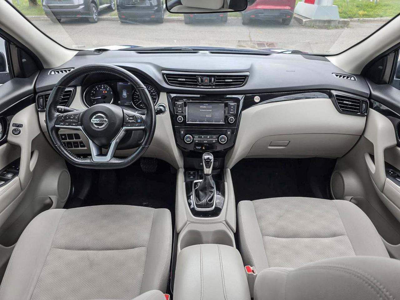 2023 Nissan Qashqai SV AWD | Moonroof | Heated Steering | Apple Car Play | Photo
