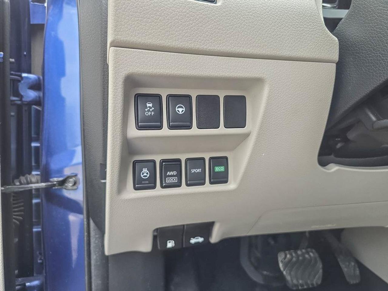 2023 Nissan Qashqai SV AWD | Moonroof | Heated Steering | Apple Car Play | Photo
