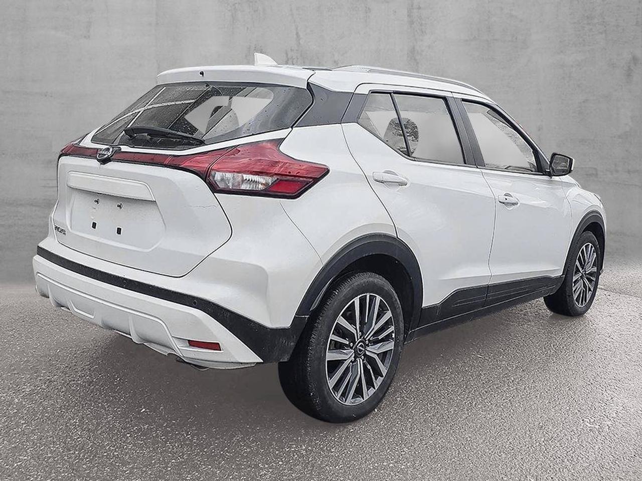 2025 Nissan Kicks Play SV | Android Auto | Apple Car Play | Heated Seats | Photo