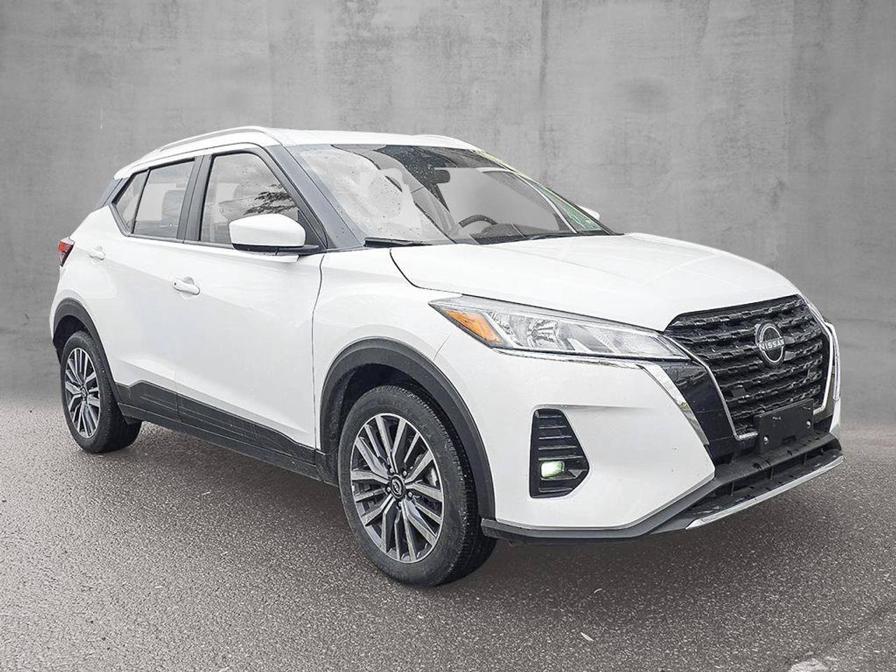 2025 Nissan Kicks Play SV | Android Auto | Apple Car Play | Heated Seats | Photo