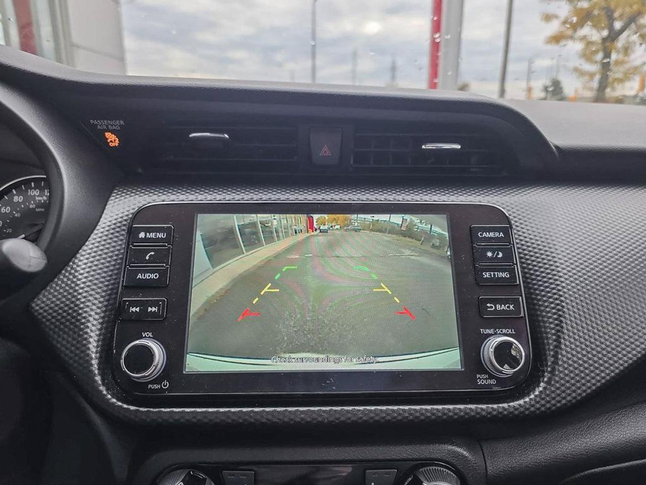 2025 Nissan Kicks Play SV | Android Auto | Apple Car Play | Heated Seats | Photo