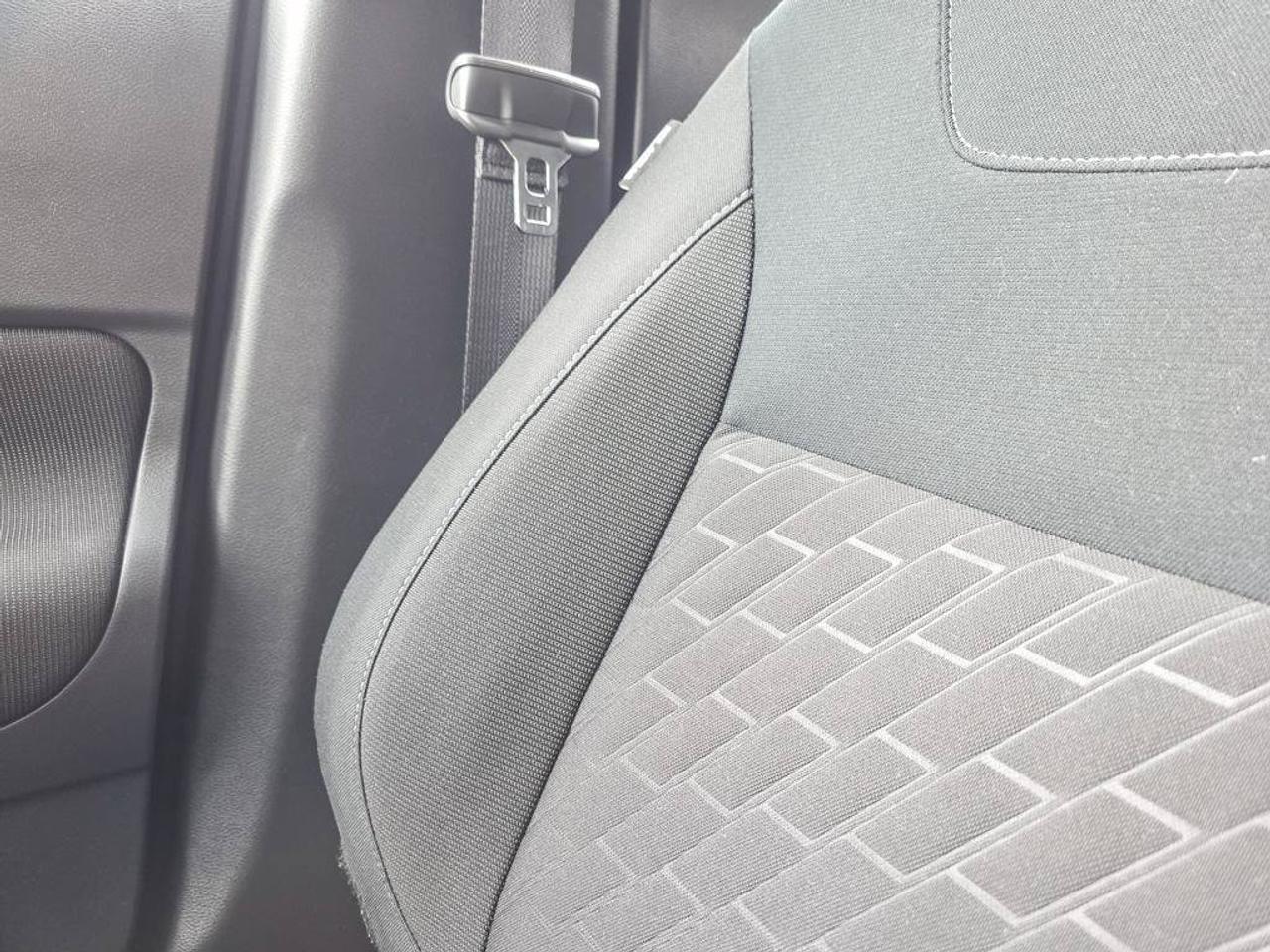2025 Nissan Kicks Play SV | Android Auto | Apple Car Play | Heated Seats | Photo