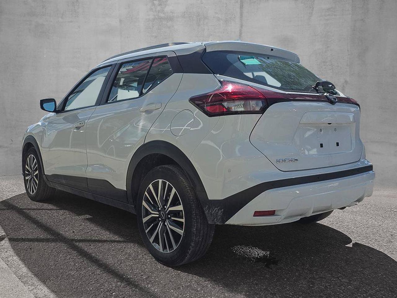 2025 Nissan Kicks Play SV | Apple Car Play | Android Auto | Heated Seats | Photo5
