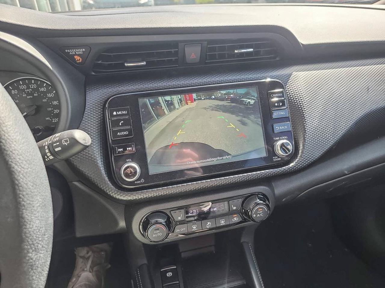 2025 Nissan Kicks Play SV | Apple Car Play | Android Auto | Heated Seats | Photo