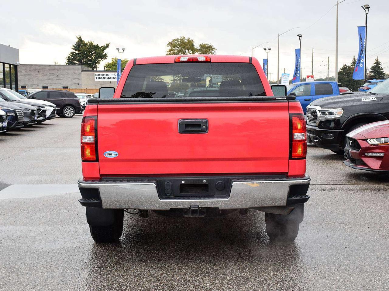 2018 GMC Sierra 1500 Crew Cab 4x4 ~Power Seat ~Carplay ~Tonneau ~Camera Photo4
