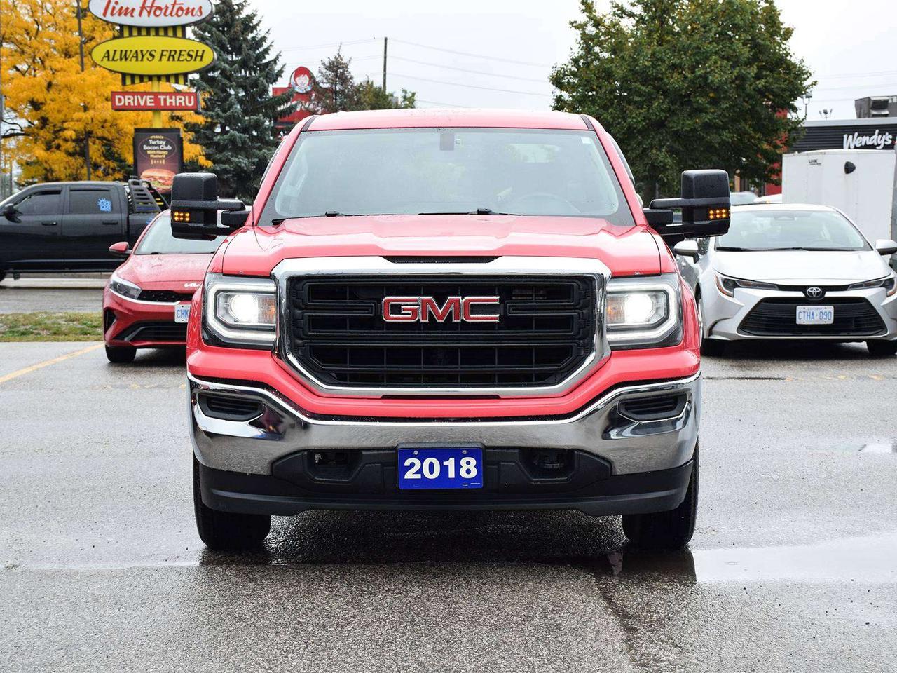 2018 GMC Sierra 1500 Crew Cab 4x4 ~Power Seat ~Carplay ~Tonneau ~Camera Photo5