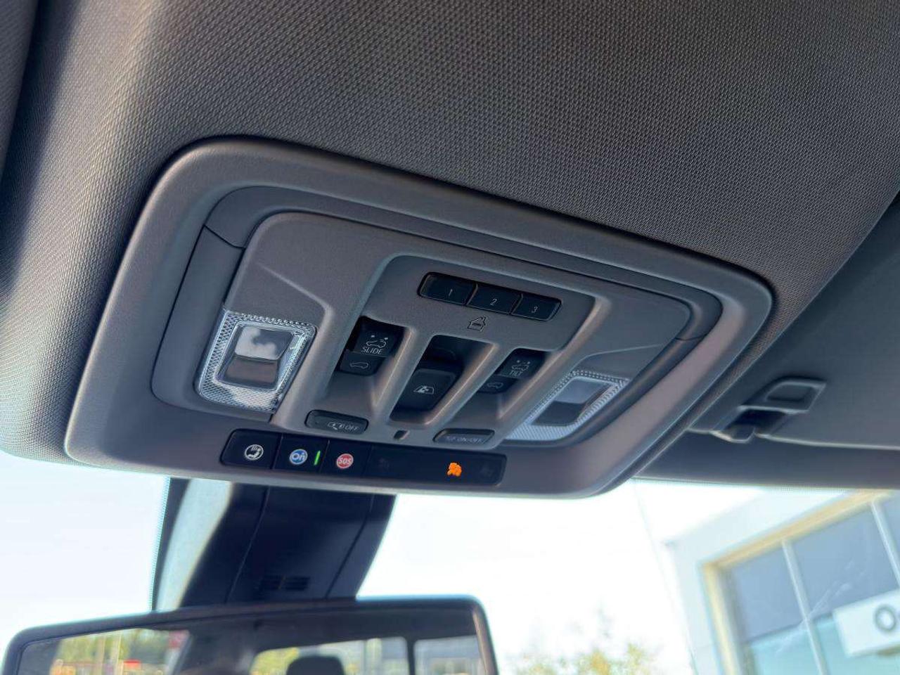 2022 GMC Sierra 1500 4WD Crew Cab 147  Denali Photo