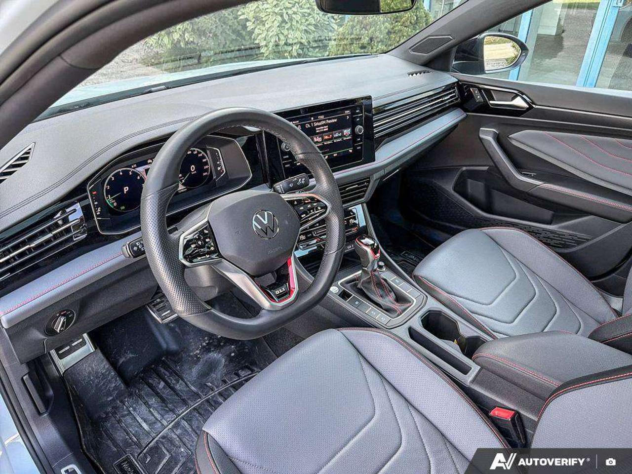 2025 Volkswagen Jetta Autobahn Auto Photo
