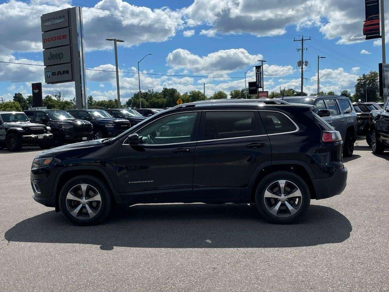 2019 Jeep Cherokee SUNROOF   LEATHER   ALPINE AUDIO Photo