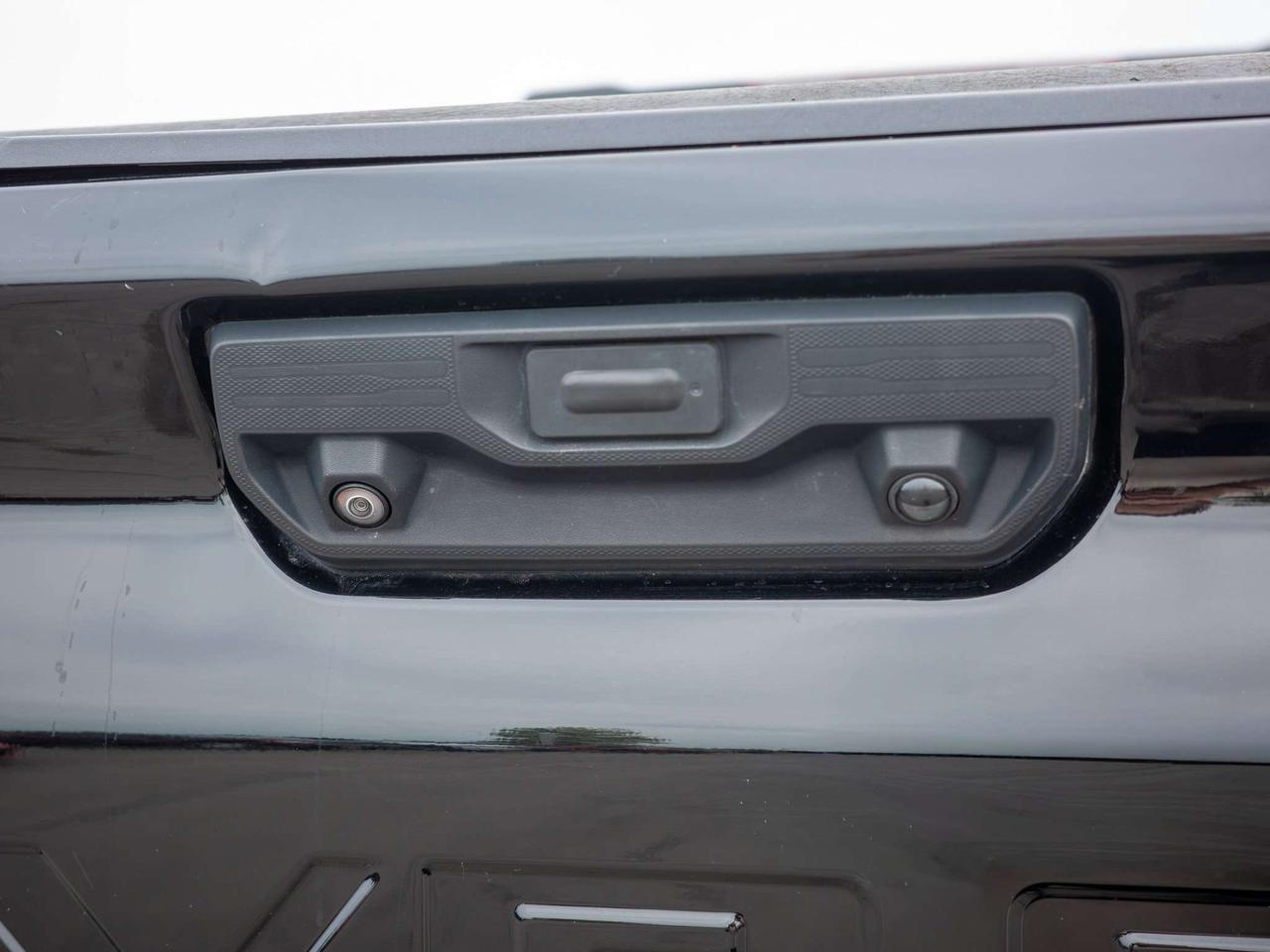 2022 Chevrolet Silverado 2500 LTZ - All-Terrain Tires   Seat Memory Photo