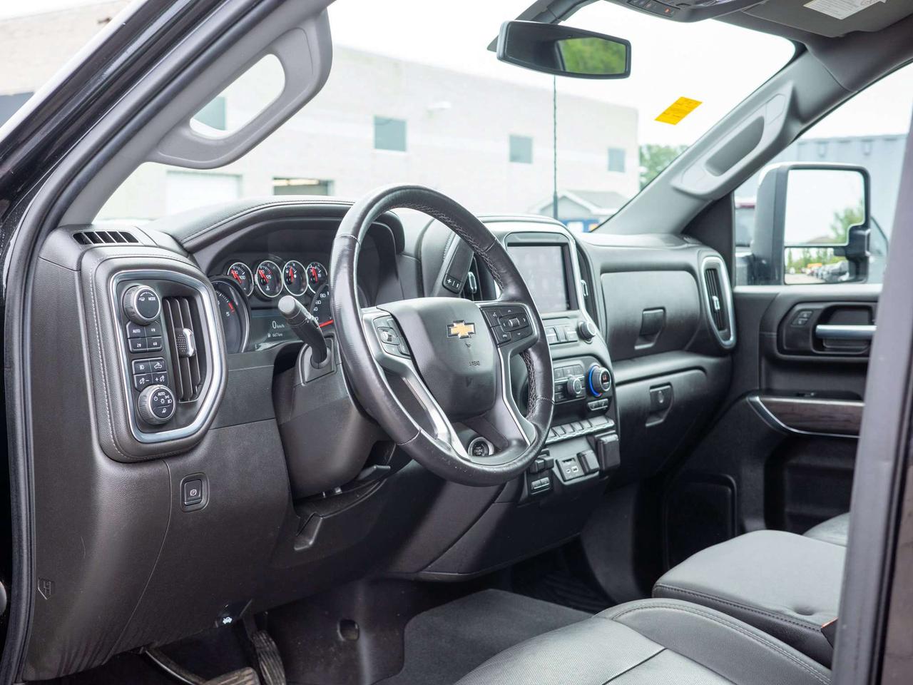 2022 Chevrolet Silverado 2500 LTZ - All-Terrain Tires   Seat Memory Photo