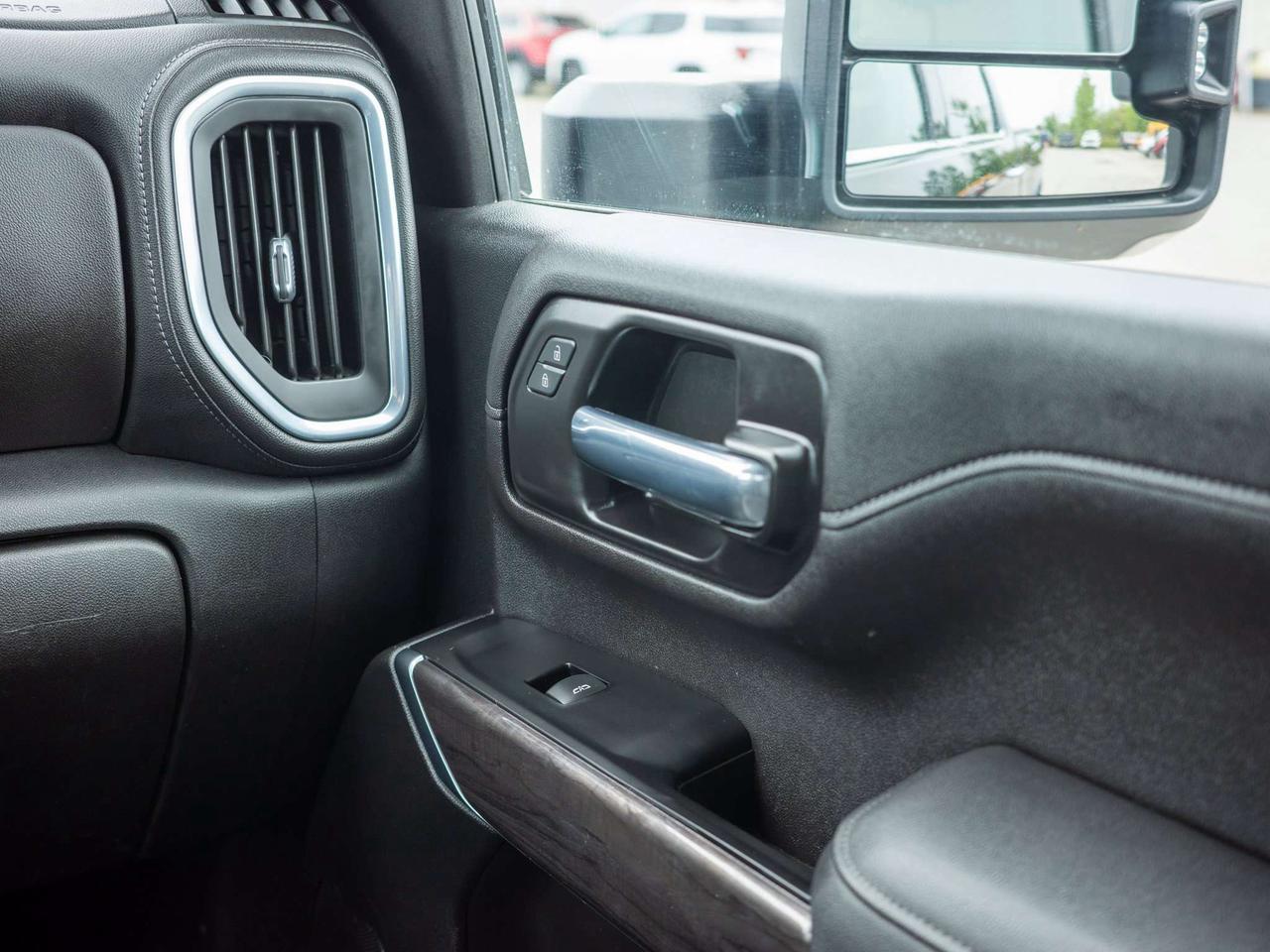 2022 Chevrolet Silverado 2500 LTZ - All-Terrain Tires   Seat Memory Photo