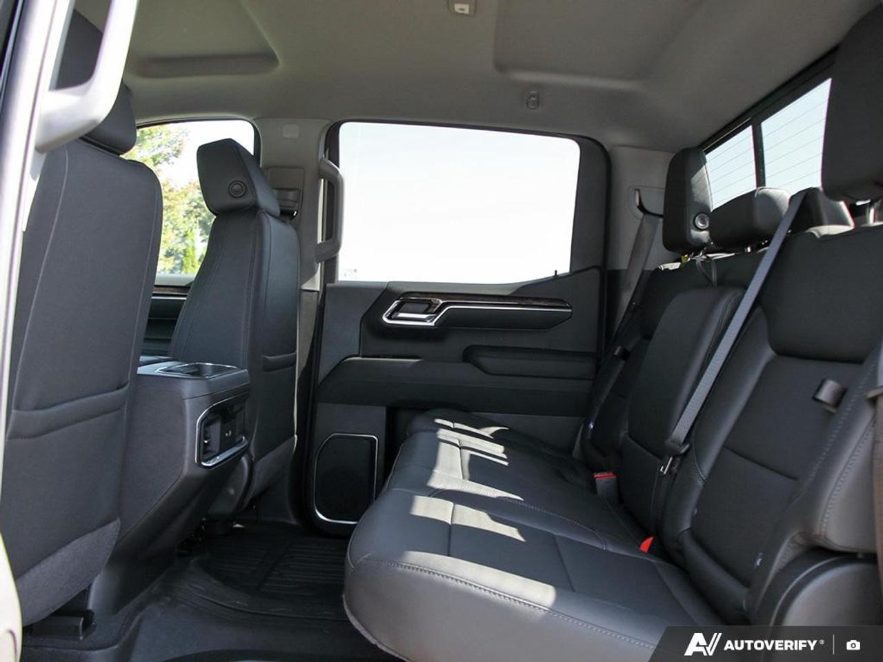 2026 GMC Sierra 1500 Crew Cab Short Box 4-Wheel Drive Elevation Photo