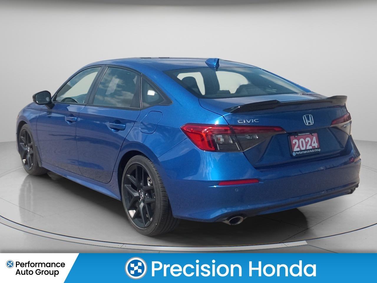 2024 Honda Civic Manaul Navigating CarPlay Sunroof Photo