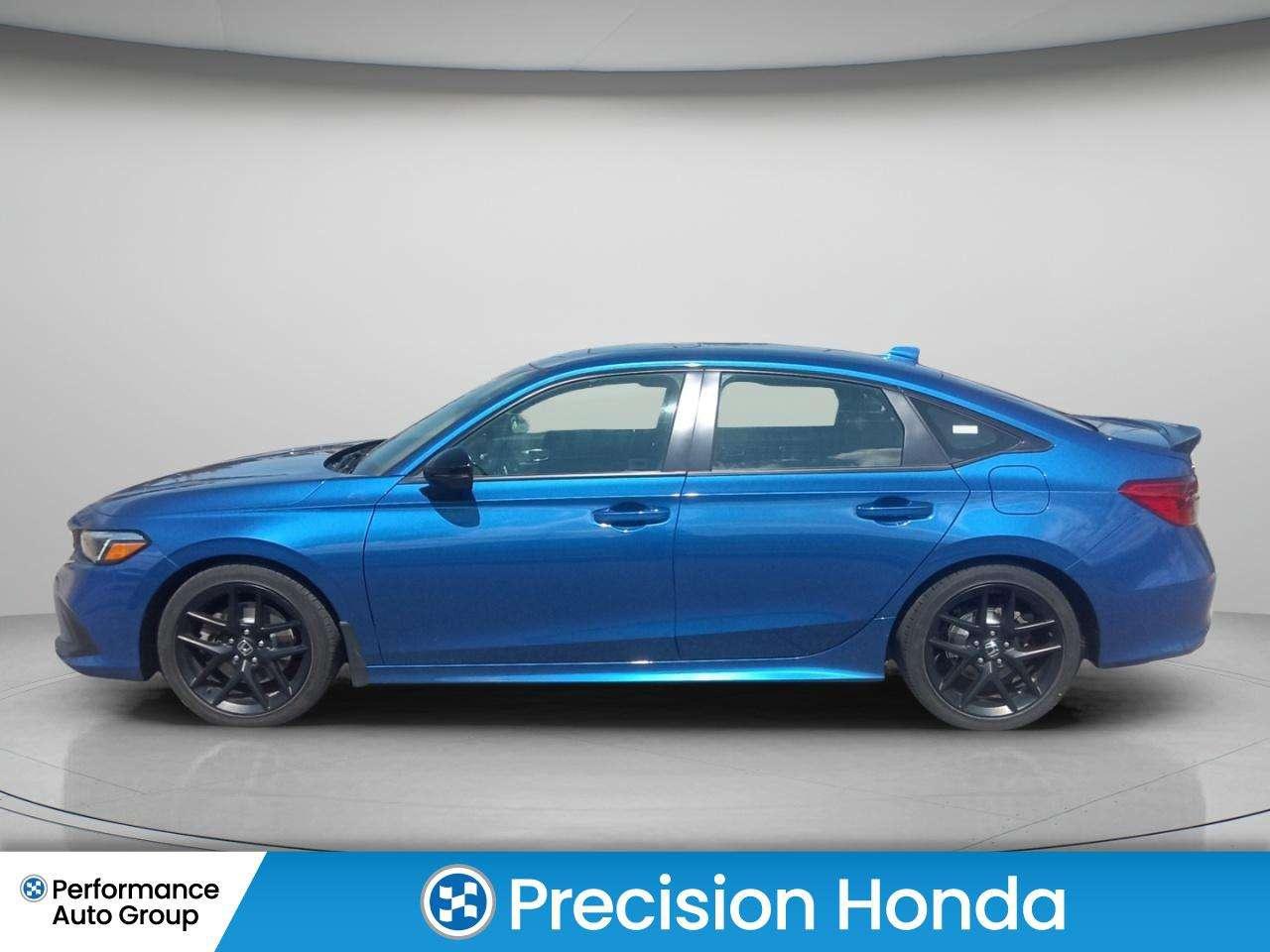 2024 Honda Civic Manaul Navigating CarPlay Sunroof Photo