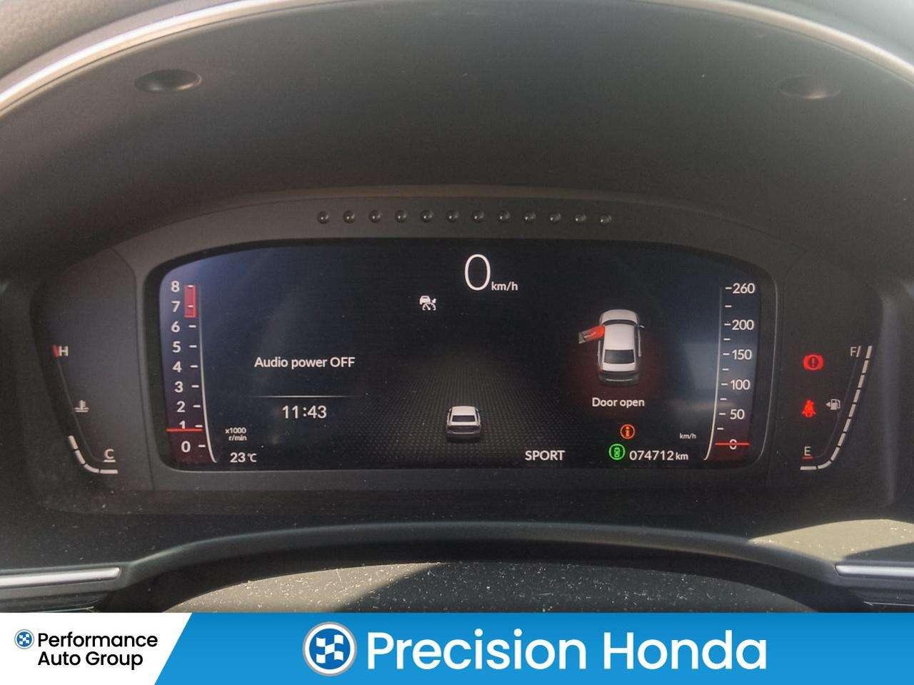 2024 Honda Civic Manaul Navigating CarPlay Sunroof Photo