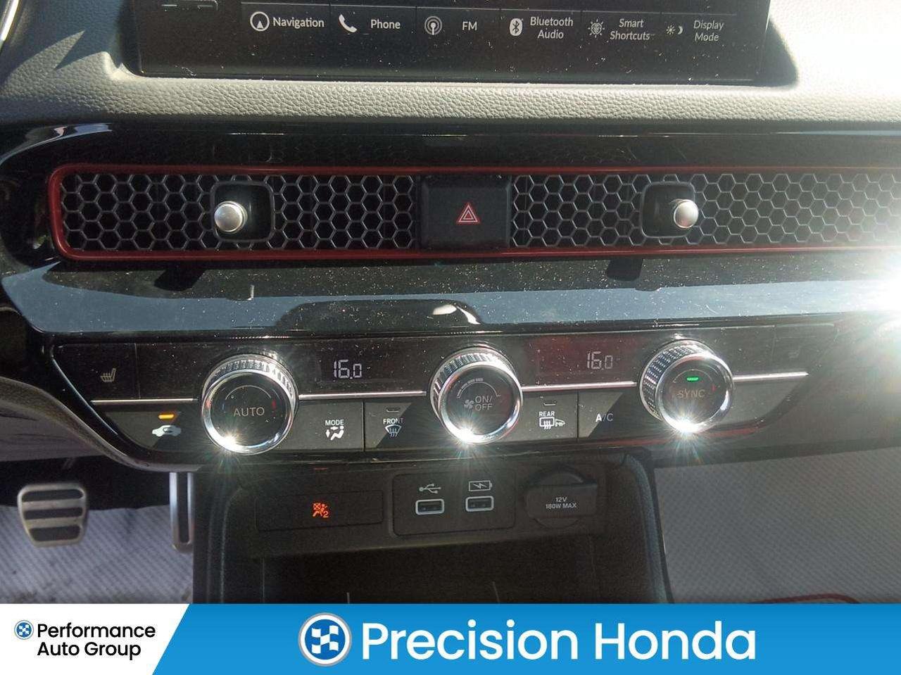 2024 Honda Civic Manaul Navigating CarPlay Sunroof Photo