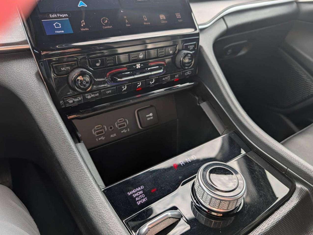 2024 Jeep Grand Cherokee Limited NO ACCIDENTS Photo
