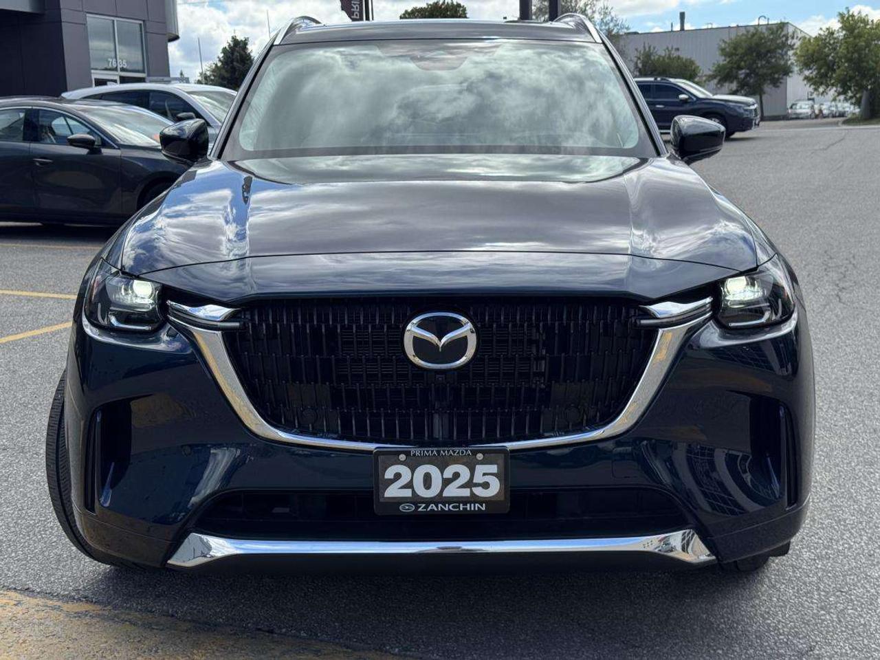 2025 Mazda CX-90 MHEV SIGNATURE/ LIKE NEW/ CARFAX CLEAN/ 2.99% RATE/ CPO Photo