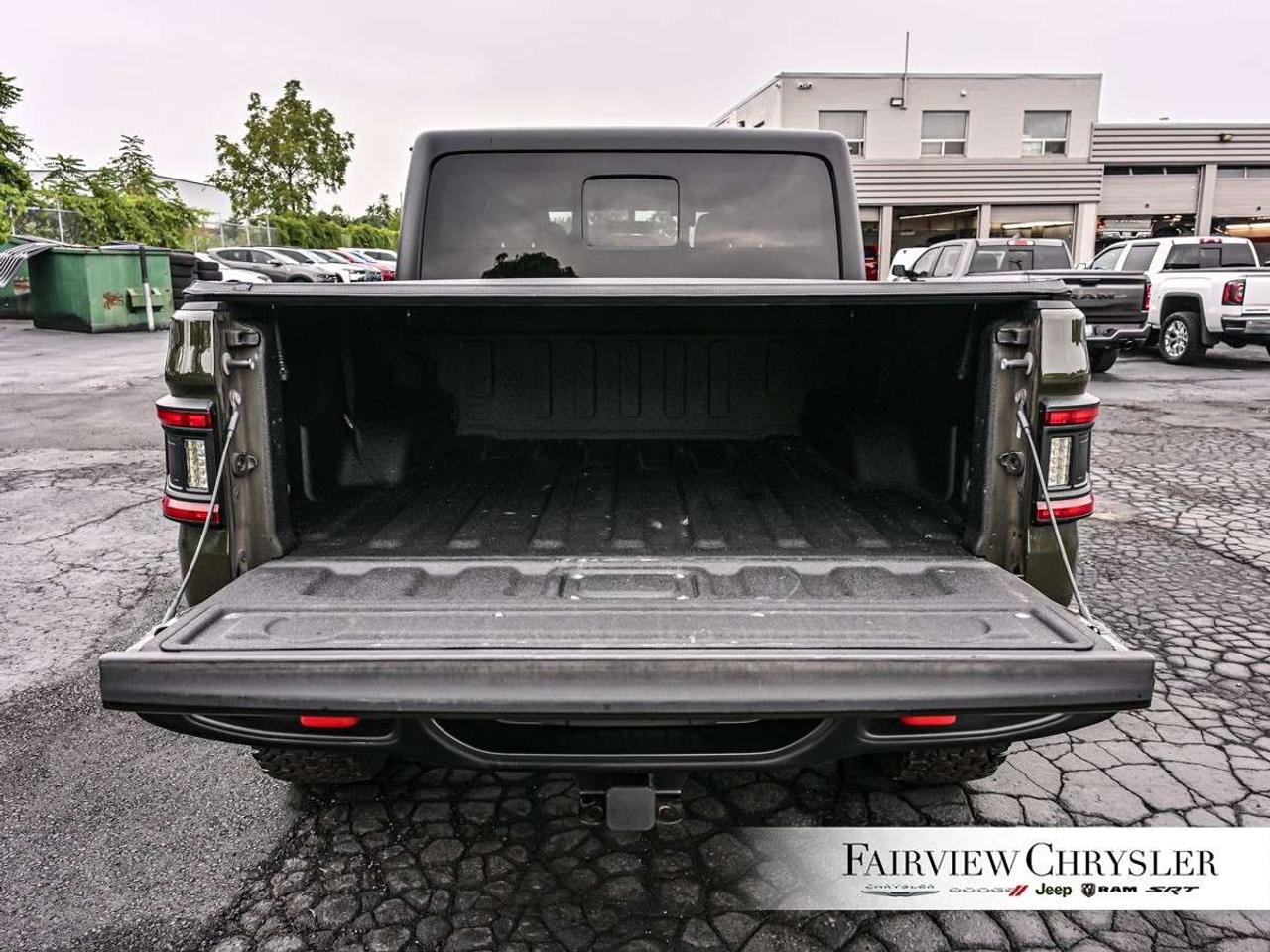 2023 Jeep Gladiator Rubicon 4x4 BIG WHEELS   HEATED SEATS   REMOTE START   LED LIGHTING   CARPLAY   TRAILER TOW   HARD TOP Photo