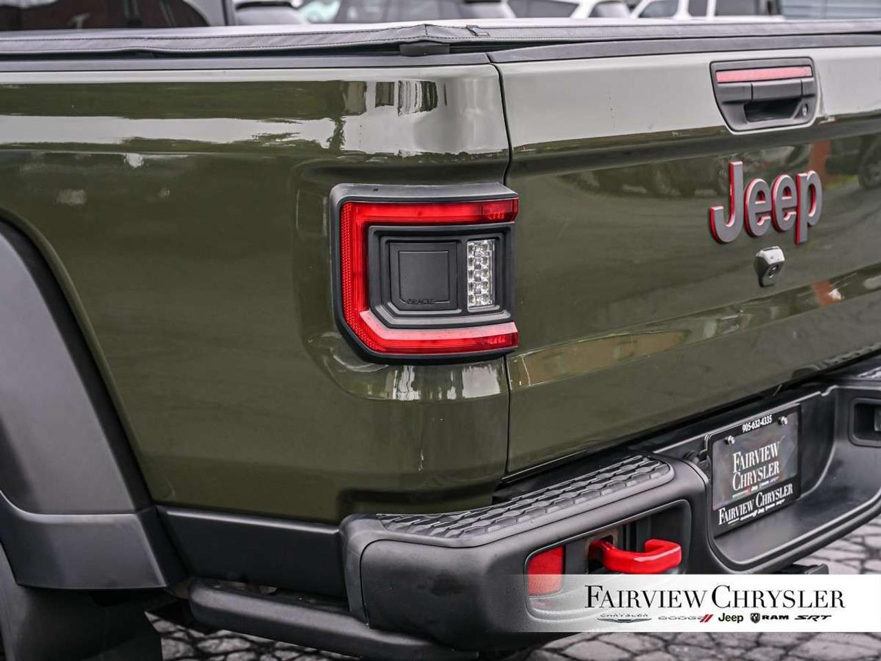 2023 Jeep Gladiator Rubicon 4x4 BIG WHEELS   HEATED SEATS   REMOTE START   LED LIGHTING   CARPLAY   TRAILER TOW   HARD TOP Photo