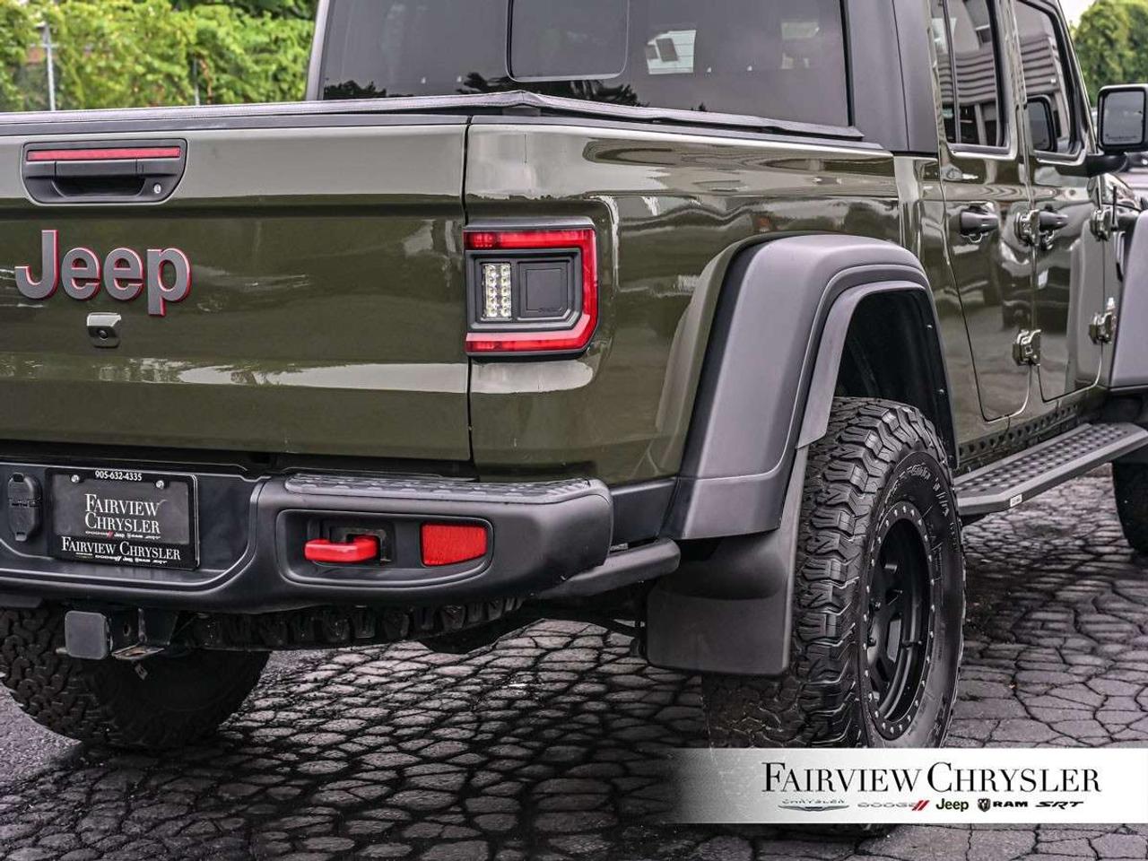 2023 Jeep Gladiator Rubicon 4x4 BIG WHEELS   HEATED SEATS   REMOTE START   LED LIGHTING   CARPLAY   TRAILER TOW   HARD TOP Photo