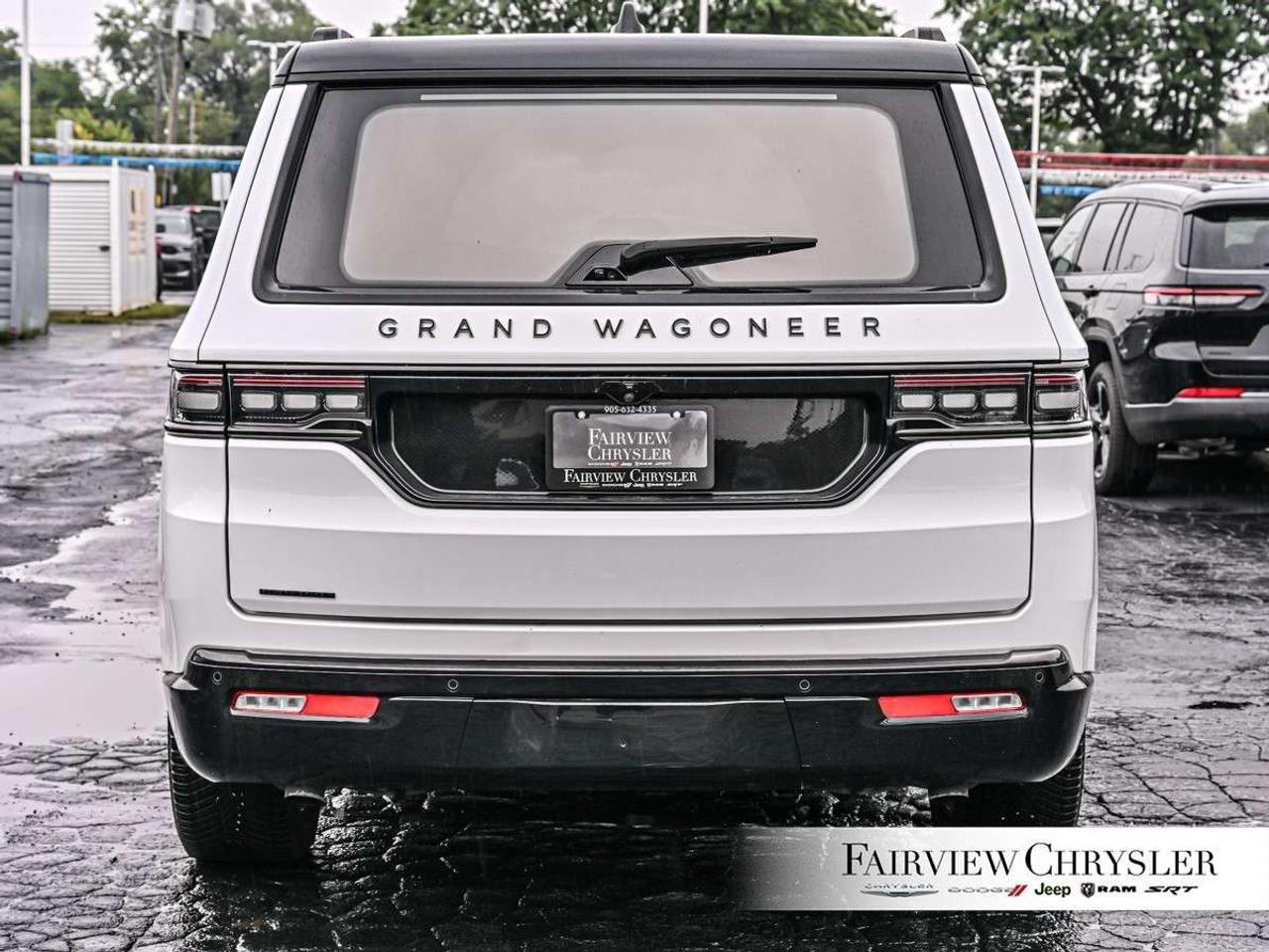 2023 Jeep Grand Wagoneer Series II Obsidian 4x4 6.4L HEMI   OBSIDIAN   SUNROOF   DUAL REAR SCREENS   LEATHER   NAVIGATION   APPLE CARPLAY Photo
