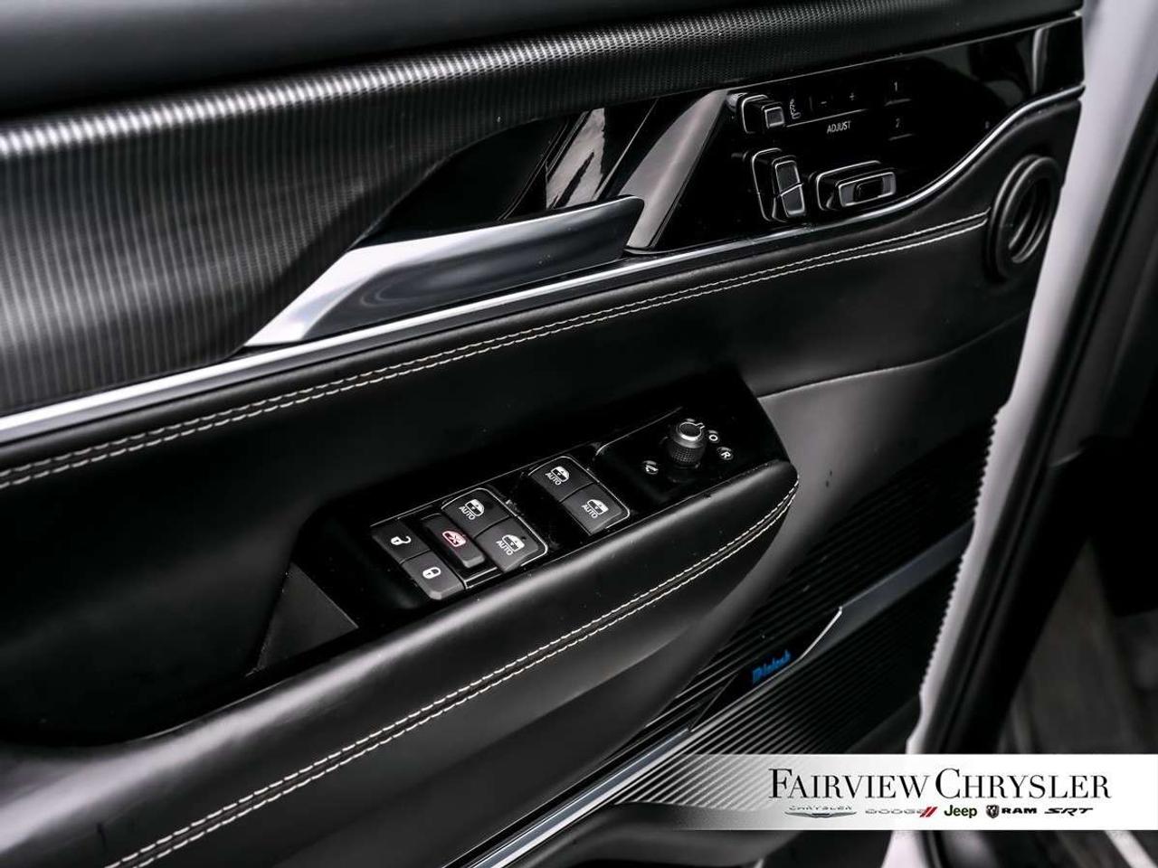 2023 Jeep Grand Wagoneer Series II Obsidian 4x4 6.4L HEMI   OBSIDIAN   SUNROOF   DUAL REAR SCREENS   LEATHER   NAVIGATION   APPLE CARPLAY Photo