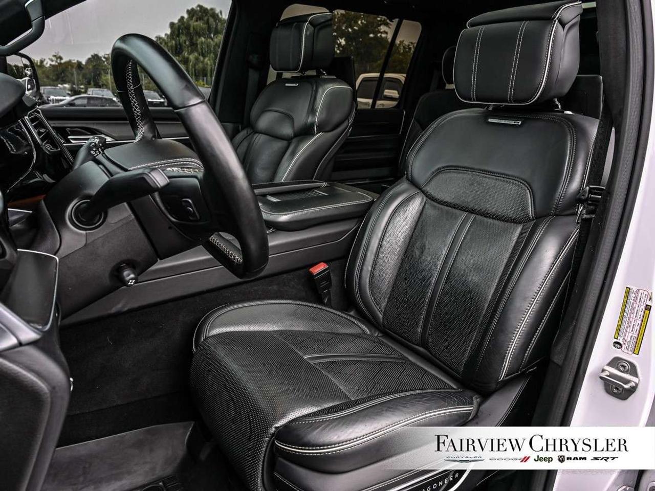 2023 Jeep Grand Wagoneer Series II Obsidian 4x4 6.4L HEMI   OBSIDIAN   SUNROOF   DUAL REAR SCREENS   LEATHER   NAVIGATION   APPLE CARPLAY Photo