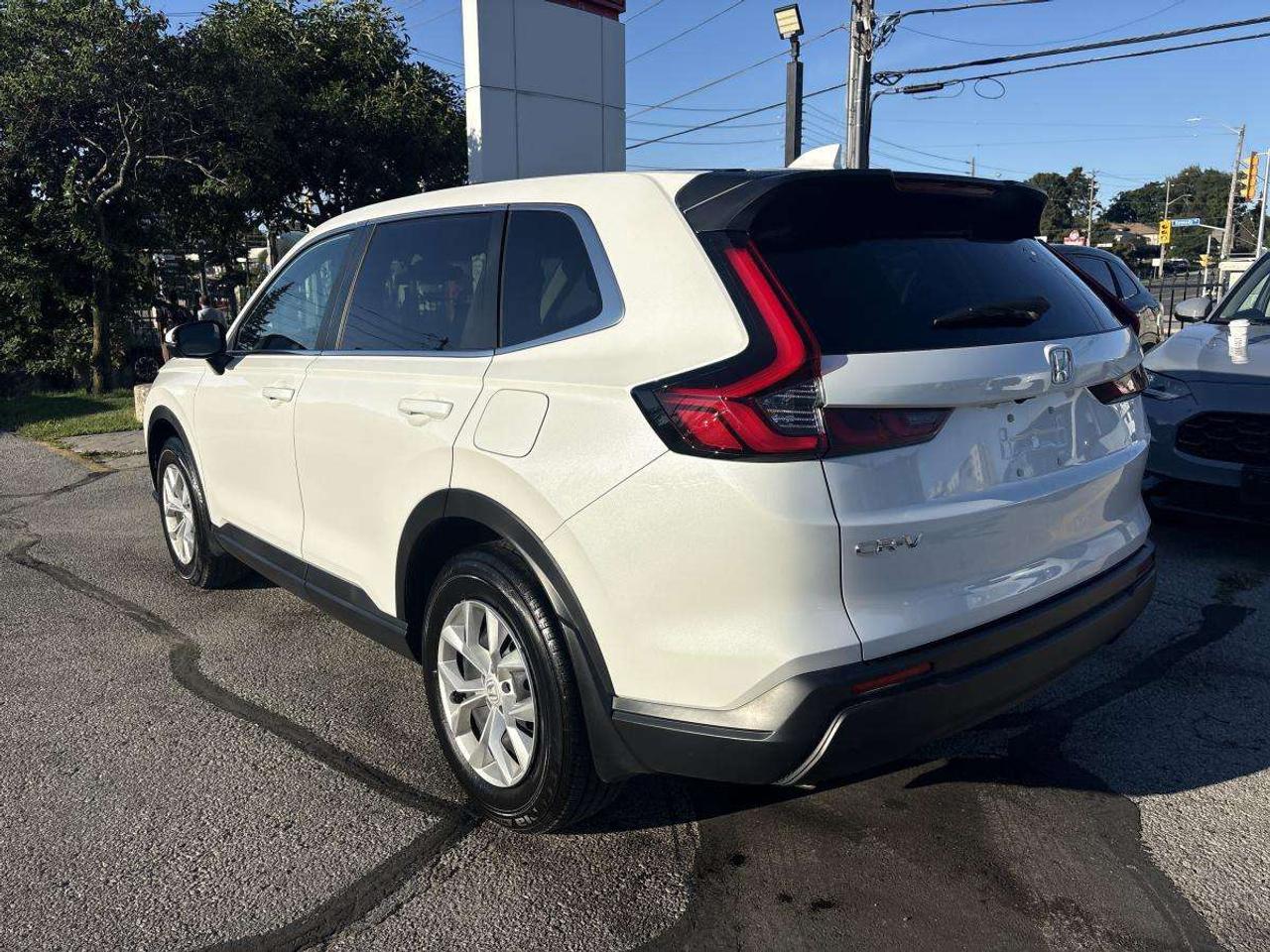 2024 Honda CR-V LX AWD Honda Certified With 7YRS/160K Warranty Photo3
