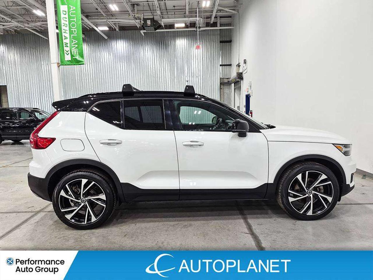 2020 Volvo XC40 R-Design AWD, Pano Roof, Apple CarPlay,Back Up Cam Photo