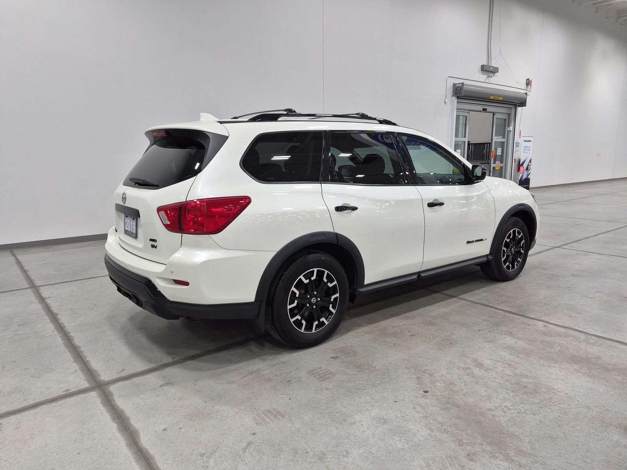 2019 Nissan Pathfinder SV Rockcreek AWD, 7-Seater, Navi, Back Up Cam! Photo