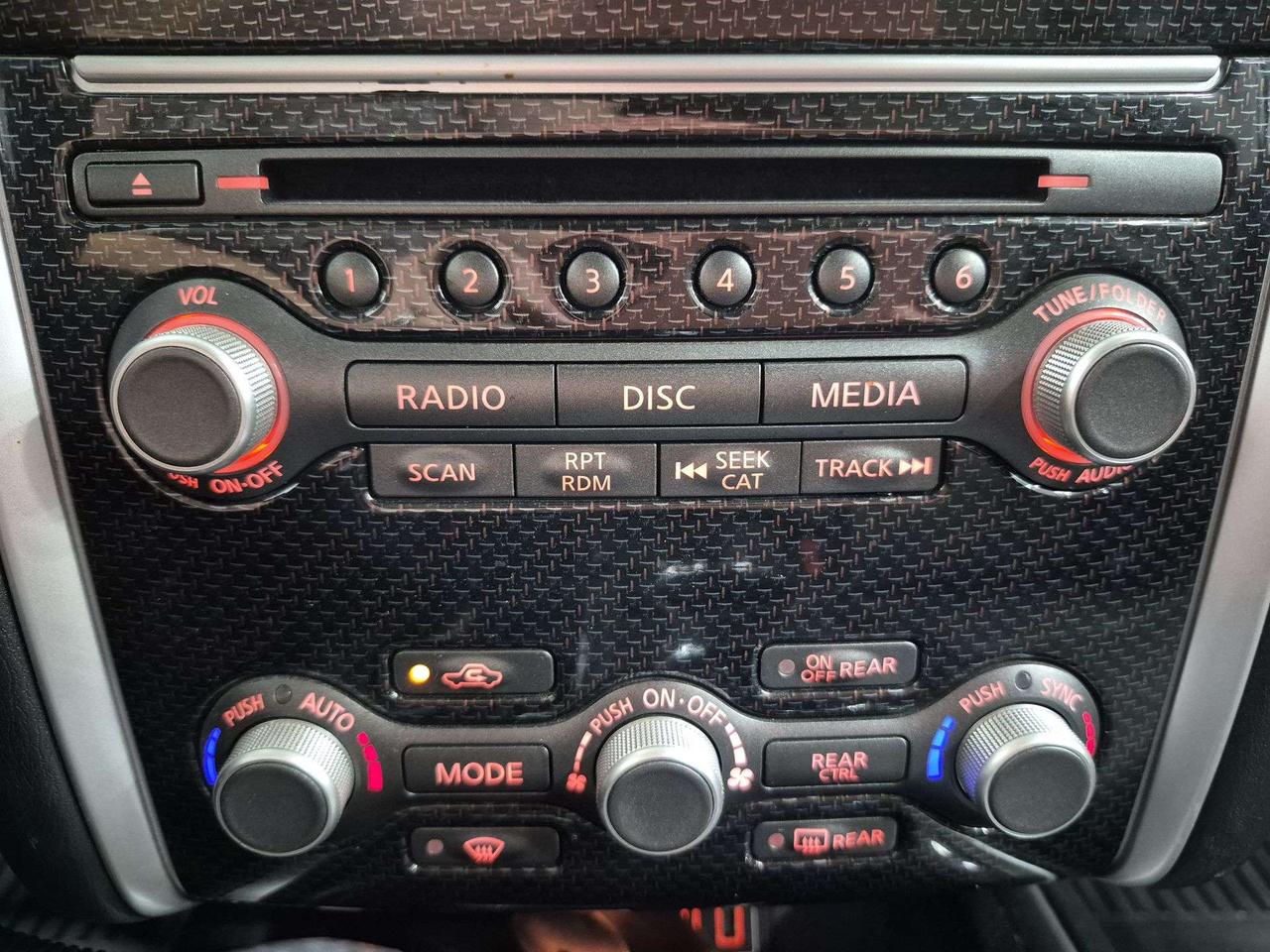 2019 Nissan Pathfinder SV Rockcreek AWD, 7-Seater, Navi, Back Up Cam! Photo