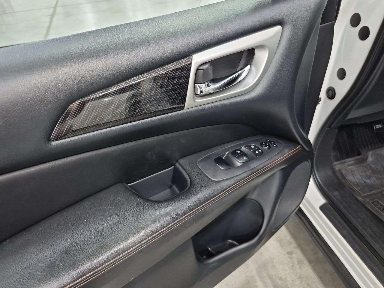 2019 Nissan Pathfinder SV Rockcreek AWD, 7-Seater, Navi, Back Up Cam! Photo