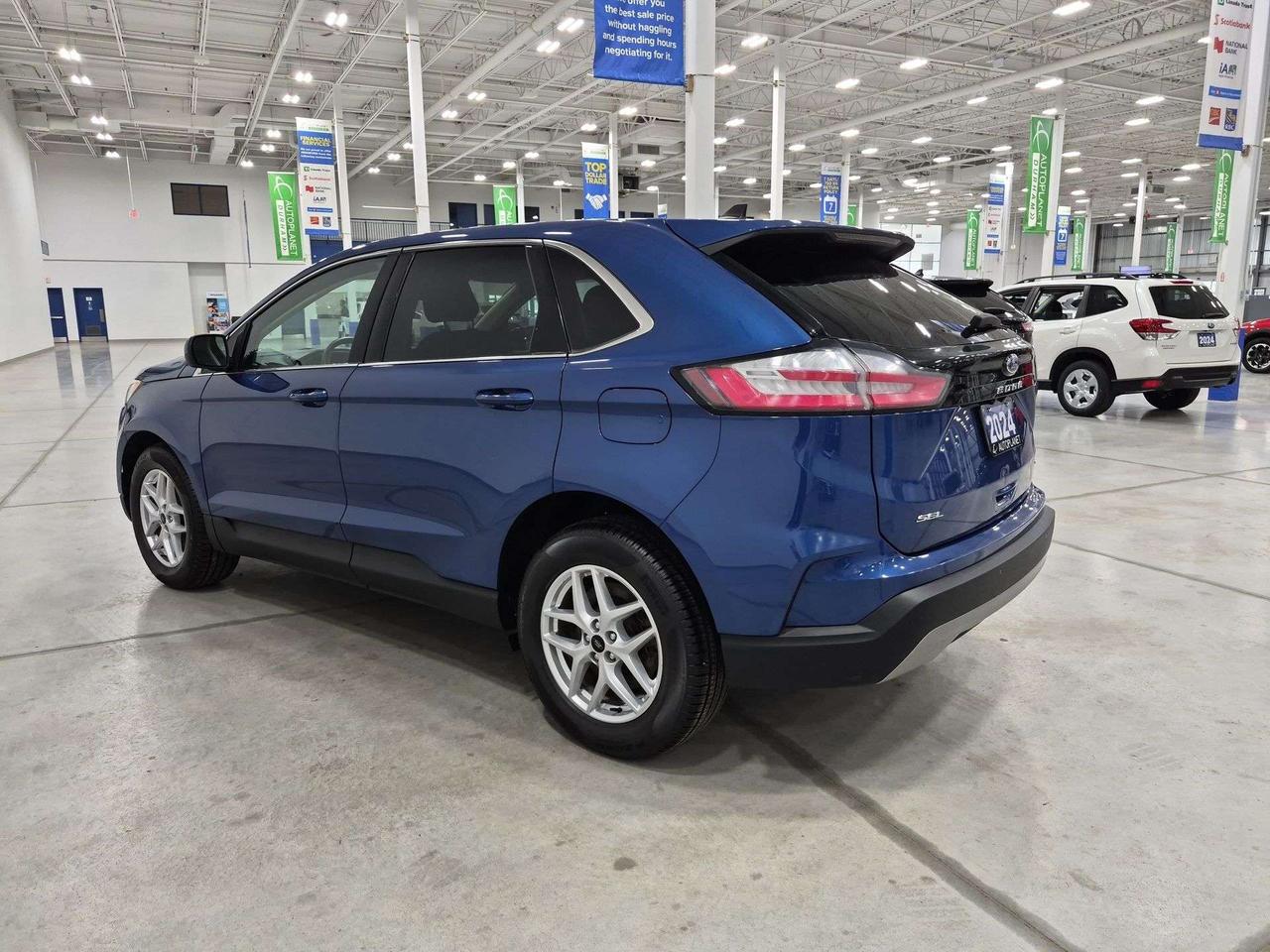2024 Ford Edge SEL AWD, Back Up Cam, Apple CarPlay! Photo