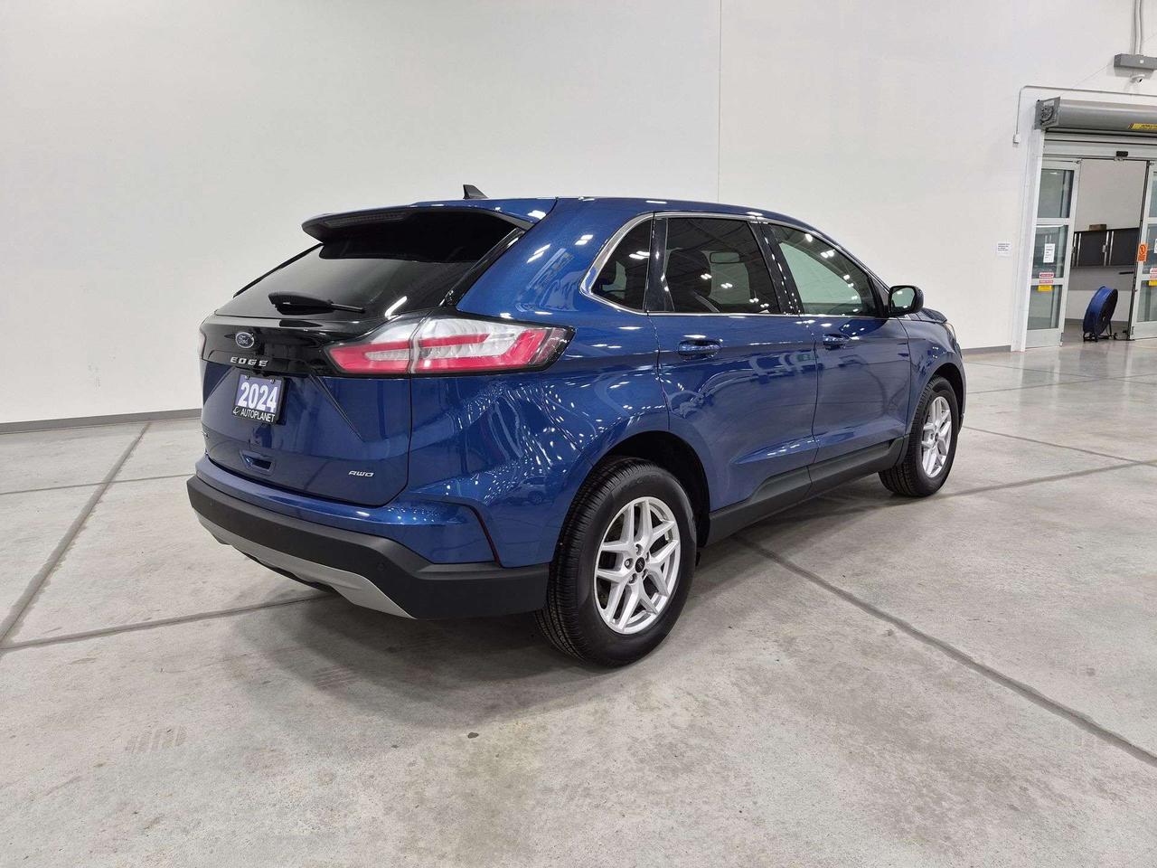 2024 Ford Edge SEL AWD, Back Up Cam, Apple CarPlay! Photo