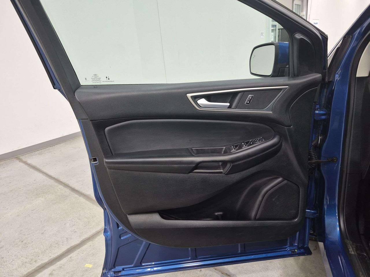2024 Ford Edge SEL AWD, Back Up Cam, Apple CarPlay! Photo