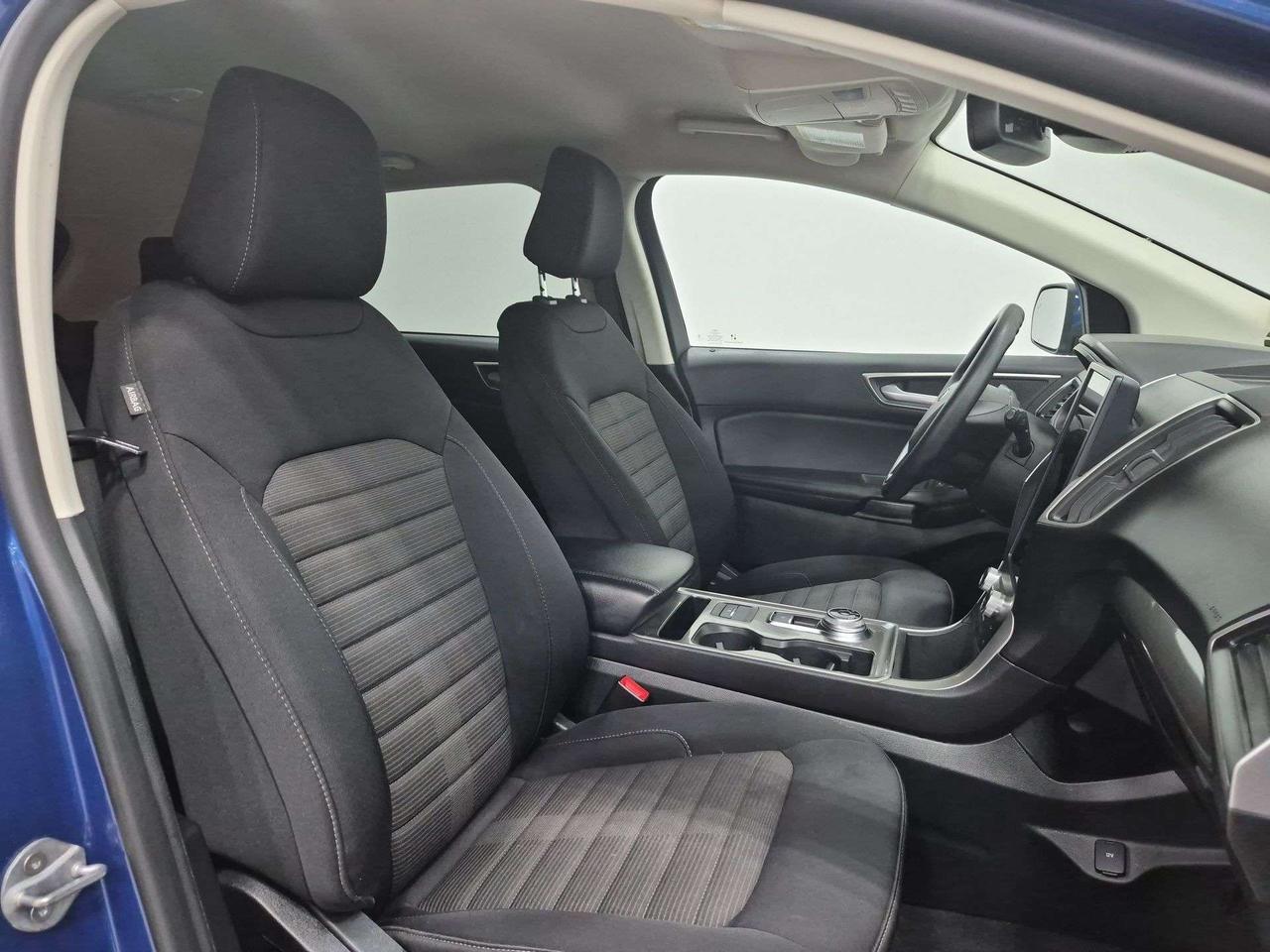 2024 Ford Edge SEL AWD, Back Up Cam, Apple CarPlay! Photo