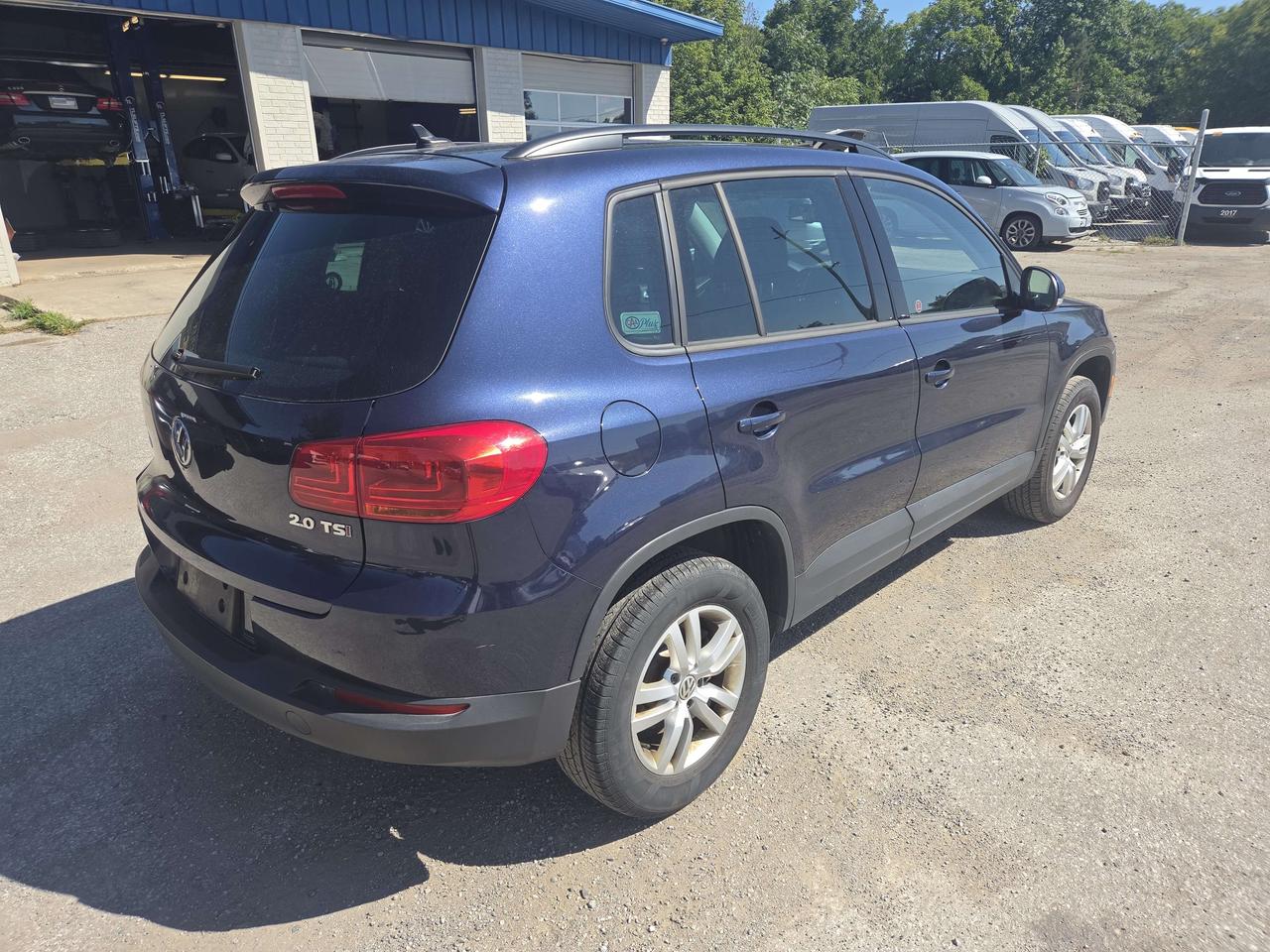 2017 Volkswagen Tiguan Trendline 4D Utility at - P-505672 Photo
