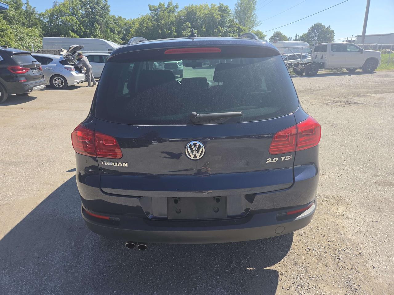 2017 Volkswagen Tiguan Trendline 4D Utility at - P-505672 Photo