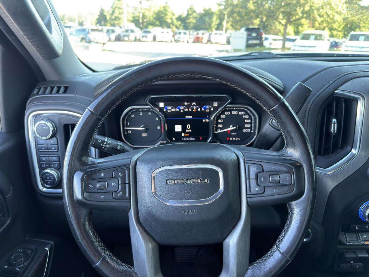 2022 GMC Sierra 1500 4WD Crew Cab 147  Denali Photo