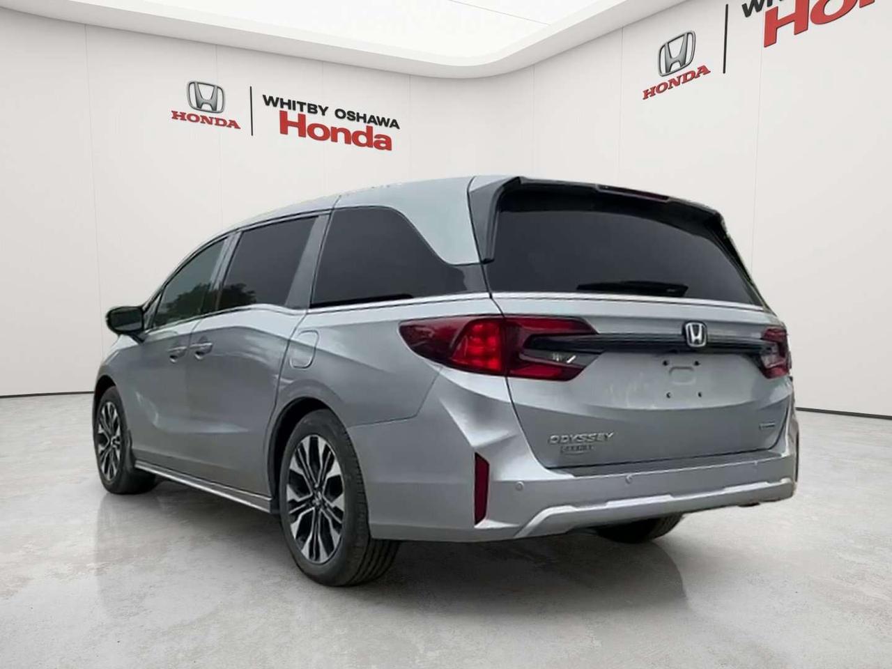 2025 Honda Odyssey Touring Photo