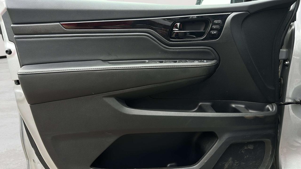 2025 Honda Odyssey Touring Photo